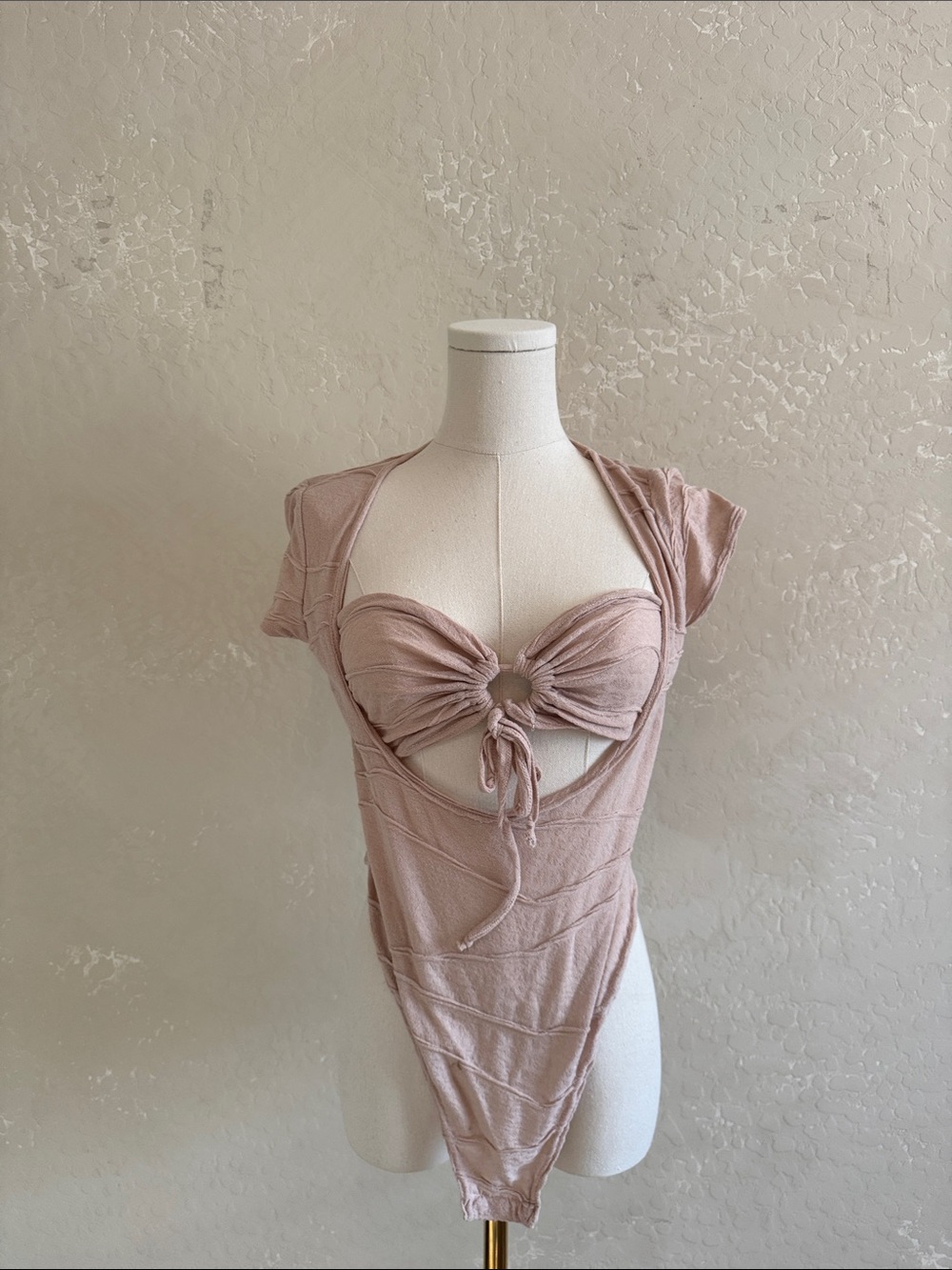 PrettyLittleThing Dusty Rose Knot Front Cutout Bodysuit
